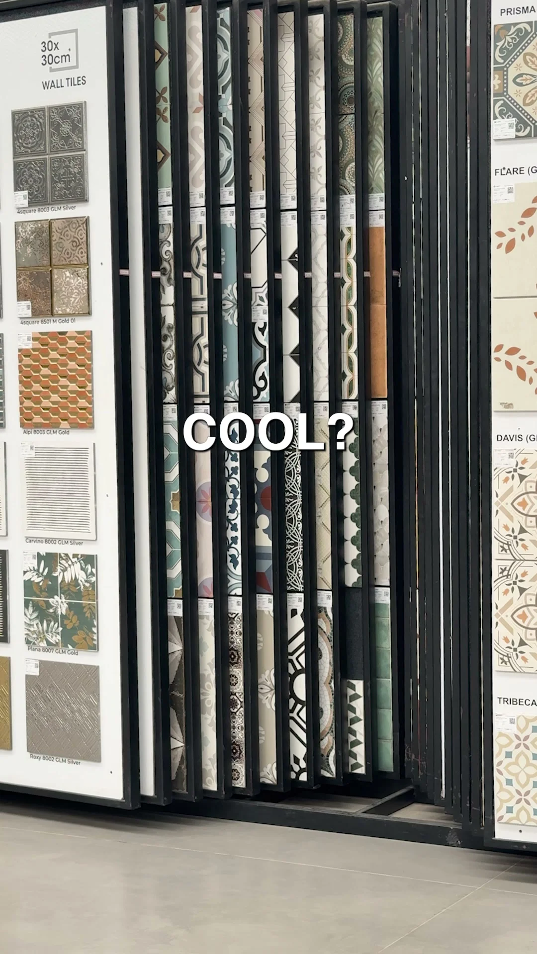 Tiles Change In Hand